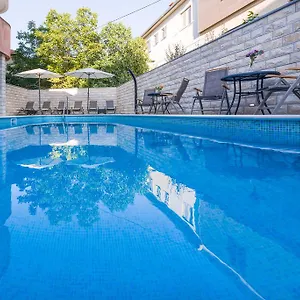  Apartment Zuvela Kroatien